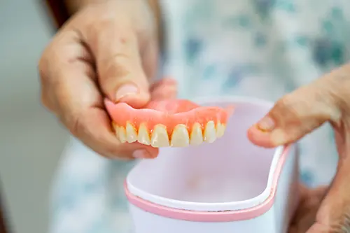 Why Dentures Can Lead to Dry Mouth (And What You Can Do About It) Why Dentures Can Lead to Dry Mouth (And What You Can Do About It)