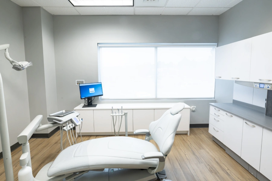 Highlands Ranch Periodontics Office inside side